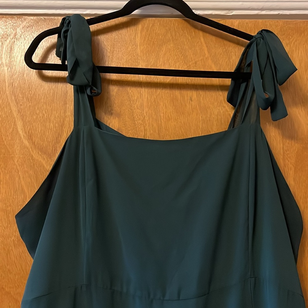 Cider 4X Green Tie Shoulder Dress with leg slit - Picture 2 of 8